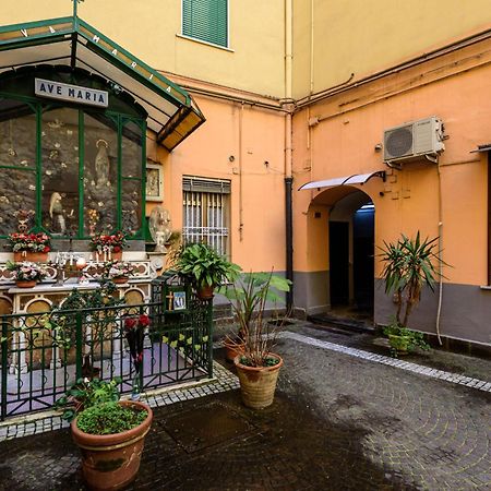 Casa Nina Apartment Наполи Екстериор снимка