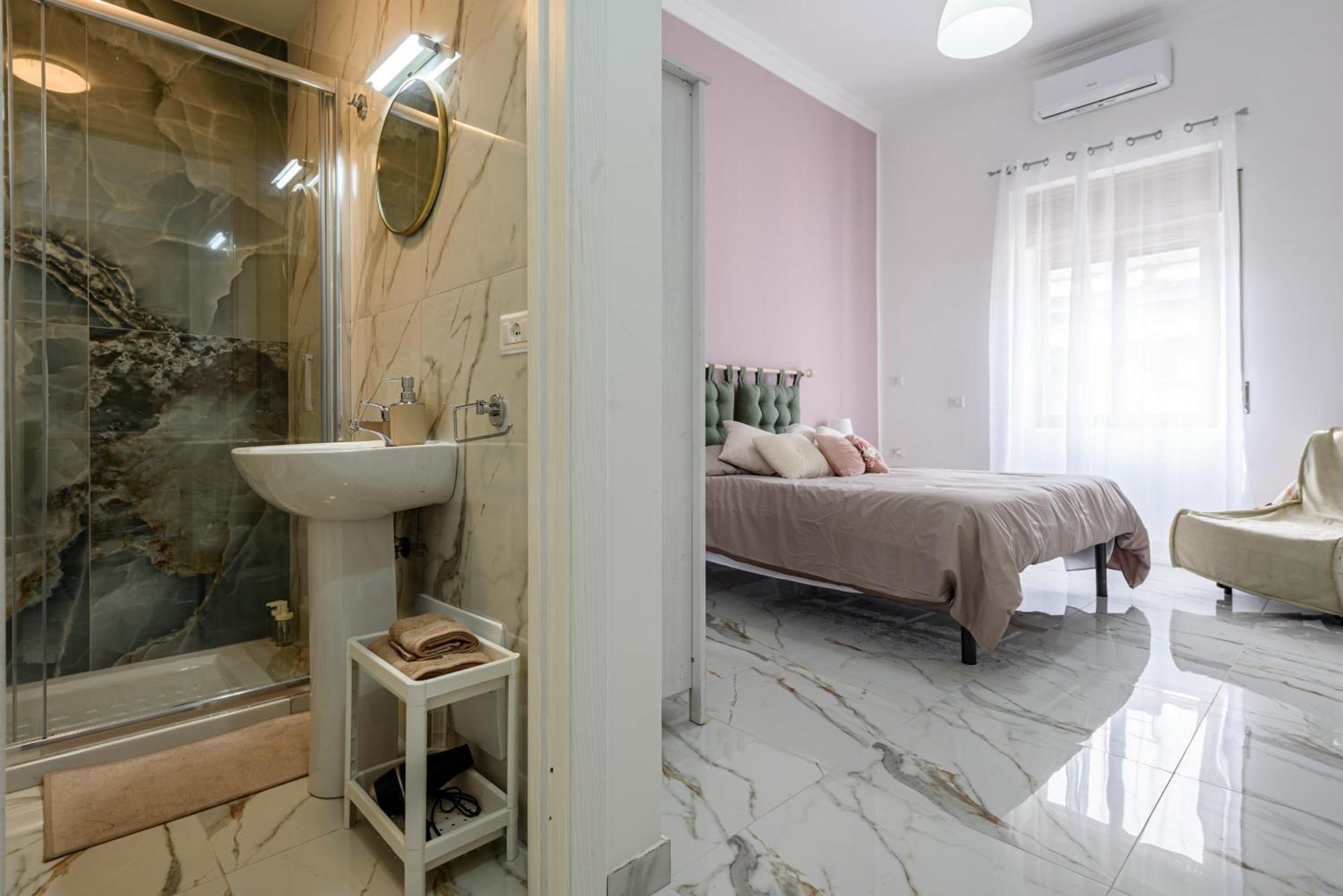 Casa Nina Apartment Наполи Екстериор снимка