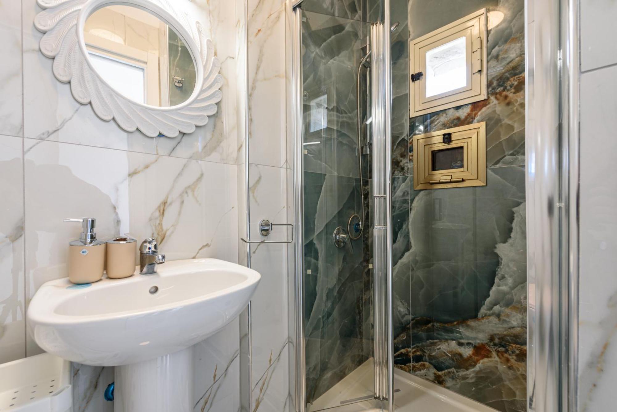 Casa Nina Apartment Наполи Екстериор снимка